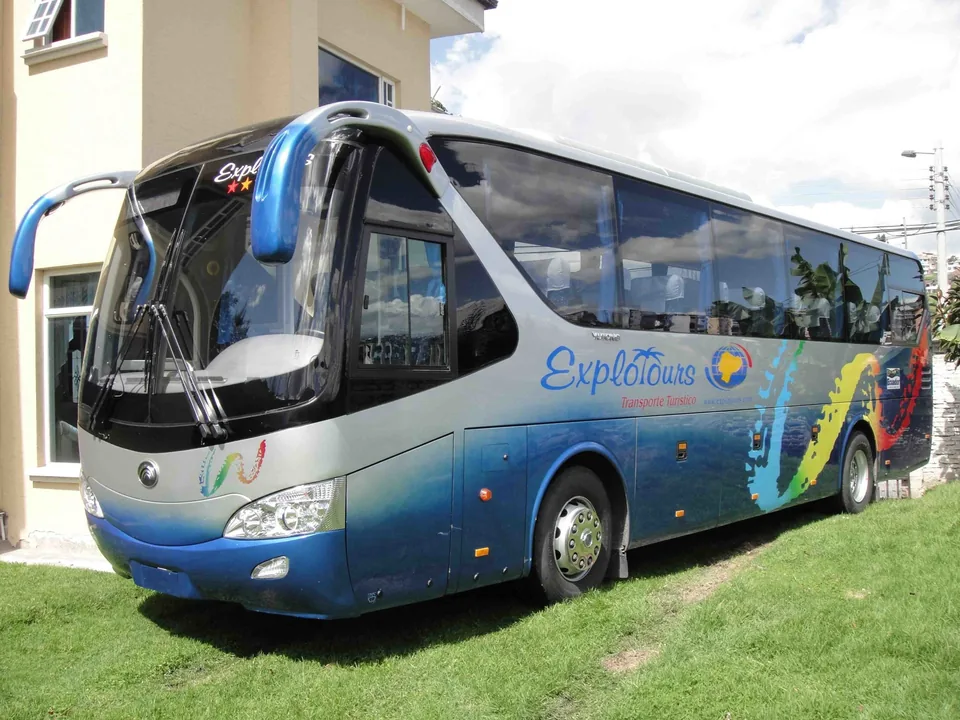 Bus Explotours de 41 asientos